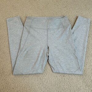 Outdoor Voices Warmup 7/8 leggings, size S, color dove